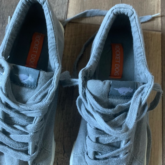 Gray Men’s Rocket Dog Sneakers - Picture 4 of 8